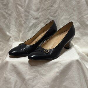 Salvatore Ferragamo Navy Leather Gancini Pumps – Vintage Italy – Size 7B